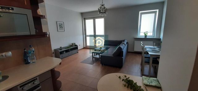 Mieszkanie 2-pokojowe Ząbki. Zdjęcie 2