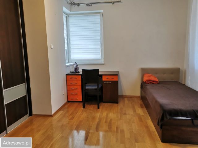 Mieszkanie 3-pokojowe Kraków Podgórze Duchackie, ul. Adama Bochenka. Zdjęcie 1