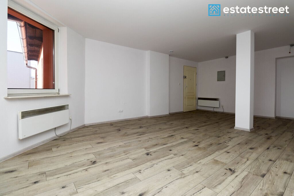 Biuro Tarnowskie Góry Centrum, ul. Piastowska. Zdjęcie 3