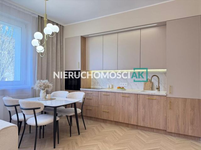 Mieszkanie 3-pokojowe Konin, ul. Powstańców Wielkopolskich. Zdjęcie 11