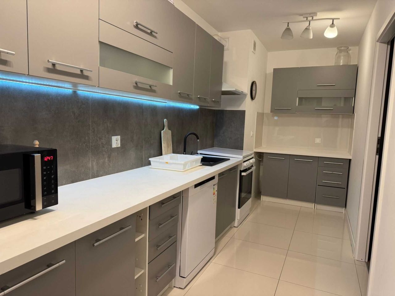 Mieszkanie 4-pokojowe Międzyrzec Podlaski, ul. Prymasa Stefana Wyszyńskiego. Zdjęcie 2