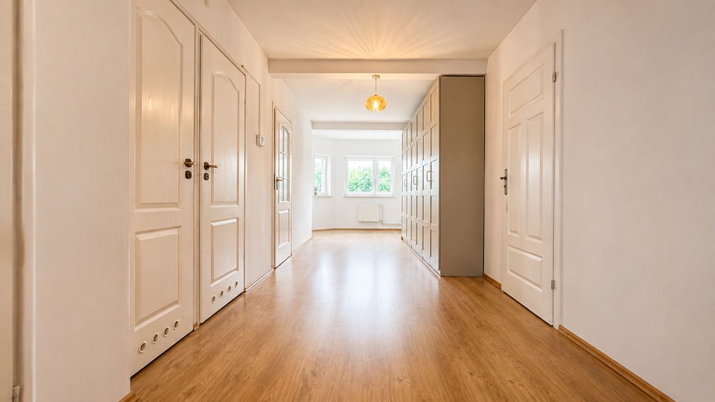 dom wolnostojący, 7 pokoi Mogielnica. Zdjęcie 16