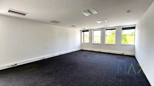 Biuro Kraków Płaszów, ul. gen. Henryka Kamieńskiego. Zdjęcie 5