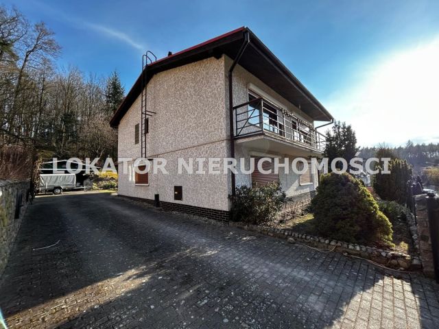 dom wolnostojący, 5 pokoi Kaczory. Zdjęcie 2