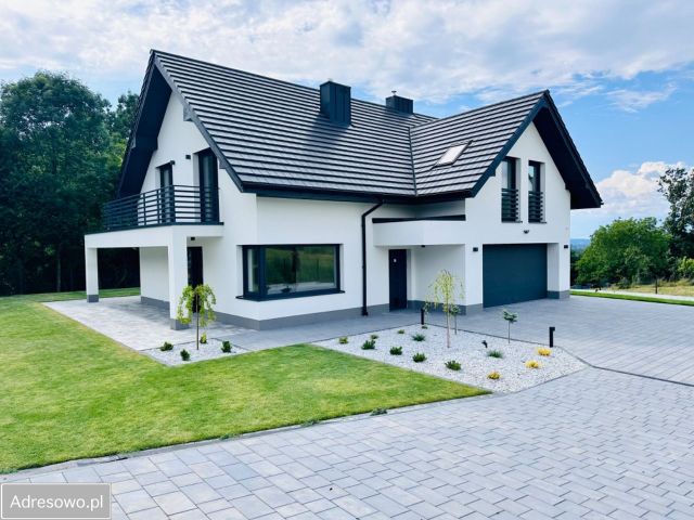 dom wolnostojący, 4 pokoje Ochojno. Zdjęcie 1