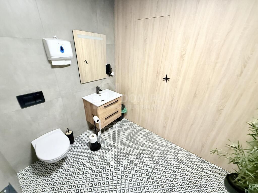 Nieruchomość komercyjna Kielce. Zdjęcie 8