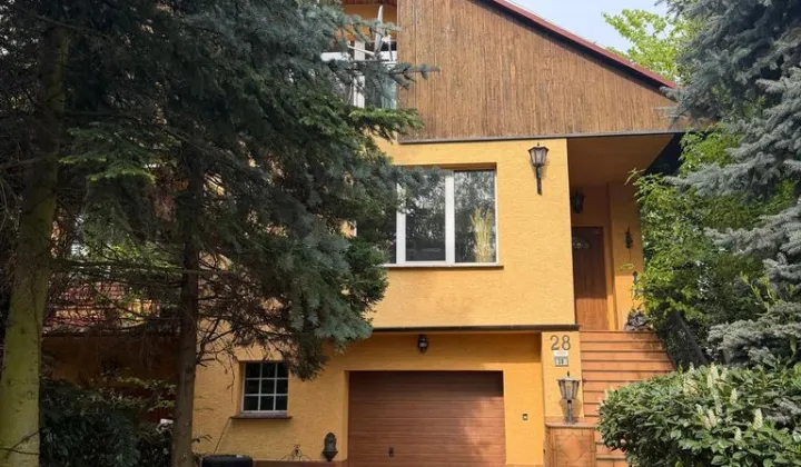dom wolnostojący, 6 pokoi Trzebnica, ul. Czereśniowa