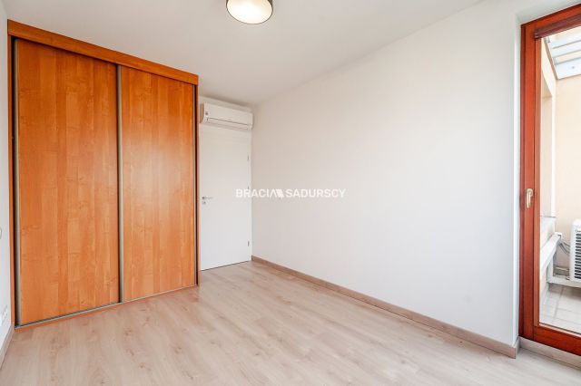 Mieszkanie 3-pokojowe Kraków Dębniki, ul. Czerwone Maki. Zdjęcie 13