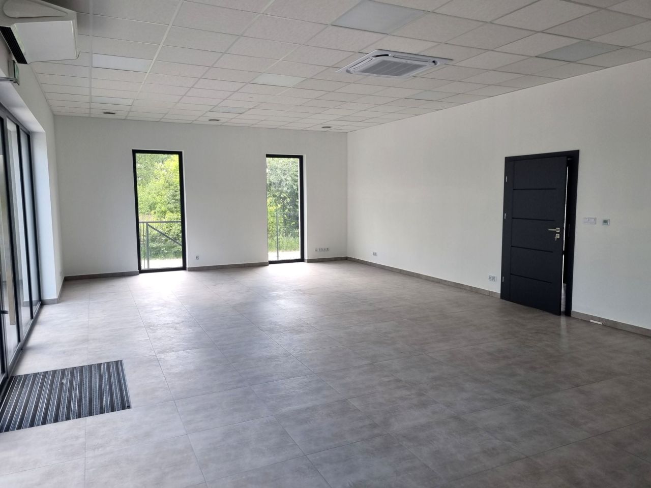 Lokal Lublin Węglin, al. Kraśnicka. Zdjęcie 4