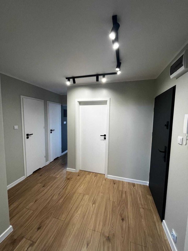 Mieszkanie 3-pokojowe Lubin Centrum, ul. Łużycka. Zdjęcie 2