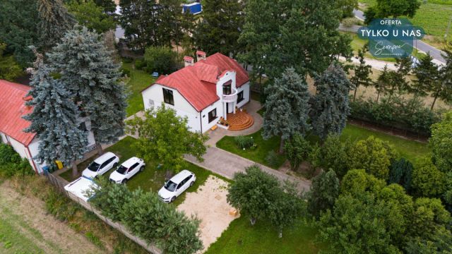 dom wolnostojący, 4 pokoje Sędzice. Zdjęcie 1