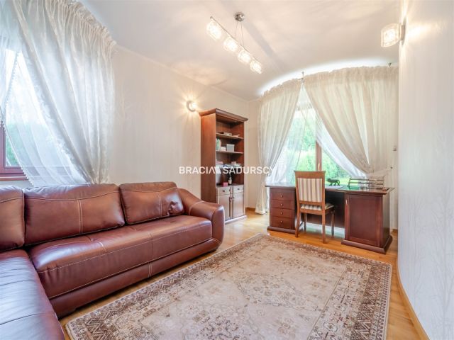 dom wolnostojący, 5 pokoi Myślenice Zarabie, ul. Bukowa. Zdjęcie 22