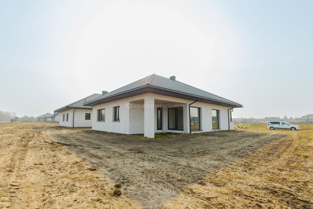 dom wolnostojący, 4 pokoje Serock. Zdjęcie 8