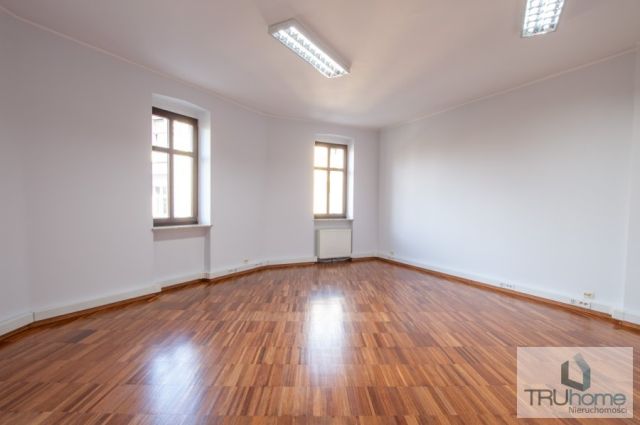 Biuro Katowice Śródmieście, pl. Andrzeja. Zdjęcie 3