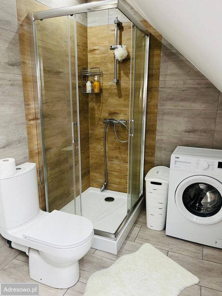 dom wolnostojący, 4 pokoje Bagno. Zdjęcie 19