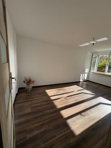 Mieszkanie 2-pokojowe Świebodzice, os. Sudeckie. Zdjęcie 1