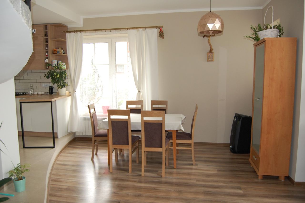 dom wolnostojący, 4 pokoje Mikulice. Zdjęcie 12