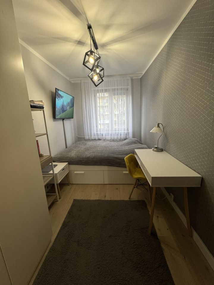 Mieszkanie 3-pokojowe Warszawa Wesoła, pl. Wojska Polskiego. Zdjęcie 2