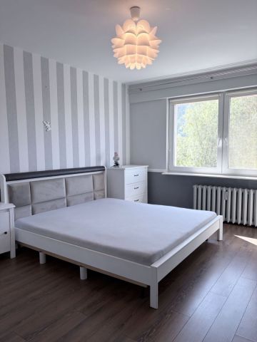 Mieszkanie 3-pokojowe Radom Gołębiów, ul. ks. Ignacego Skorupki. Zdjęcie 7