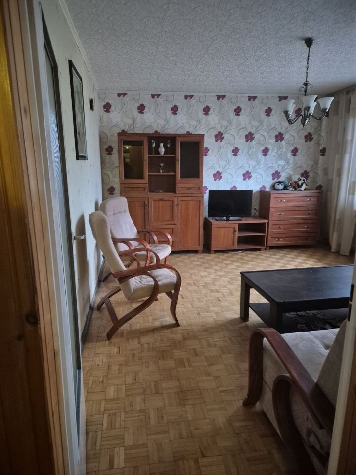 Mieszkanie 2-pokojowe Dzierżoniów, os. Różane. Zdjęcie 4