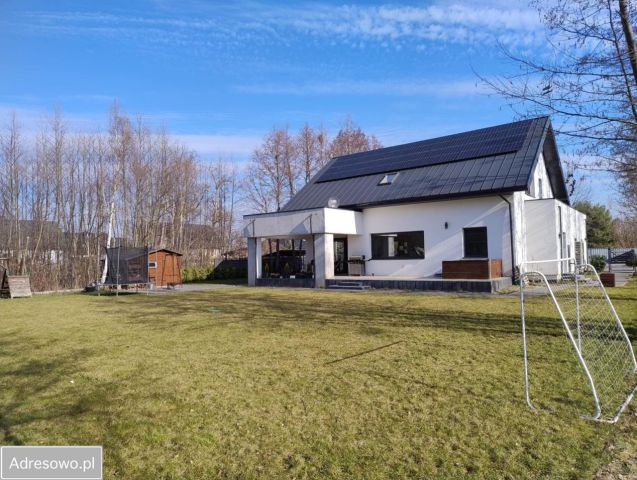 dom wolnostojący, 4 pokoje Płock. Zdjęcie 1