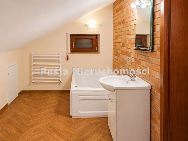 dom wolnostojący, 5 pokoi Słupia. Zdjęcie 7
