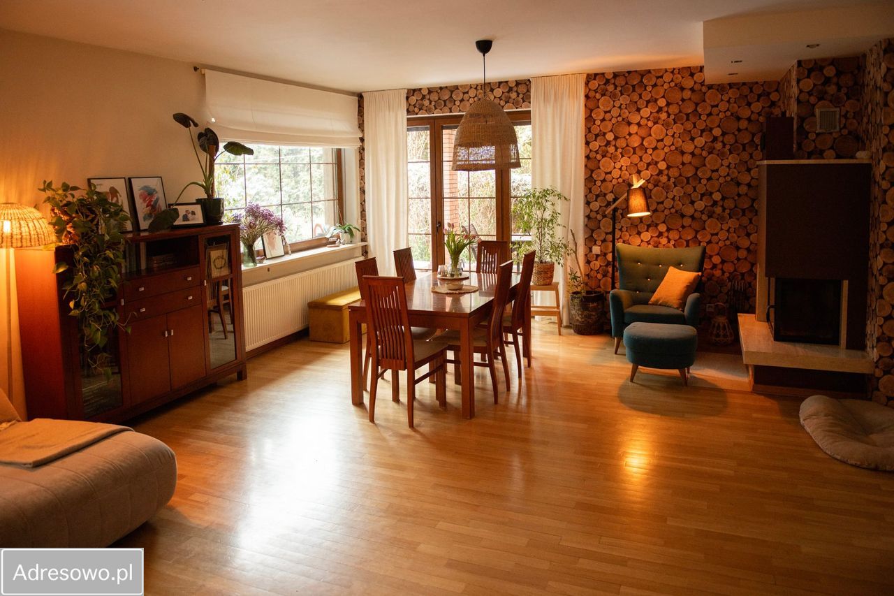 dom wolnostojący, 6 pokoi Bukowiec. Zdjęcie 3