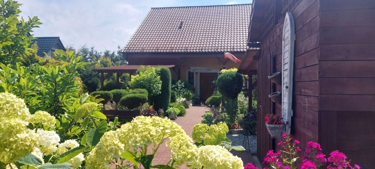 Recz Dom wolnostojący - 160 m² - 4 pokoje