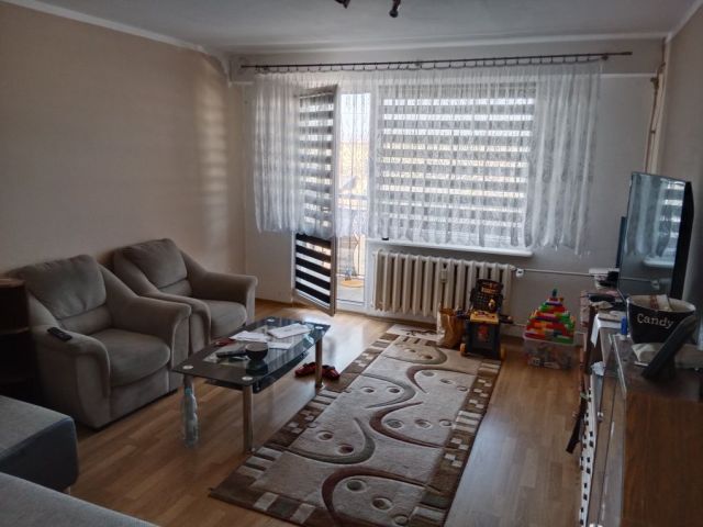 Mieszkanie 3-pokojowe Bartoszyce, ul. gen. Sikorskiego. Zdjęcie 1