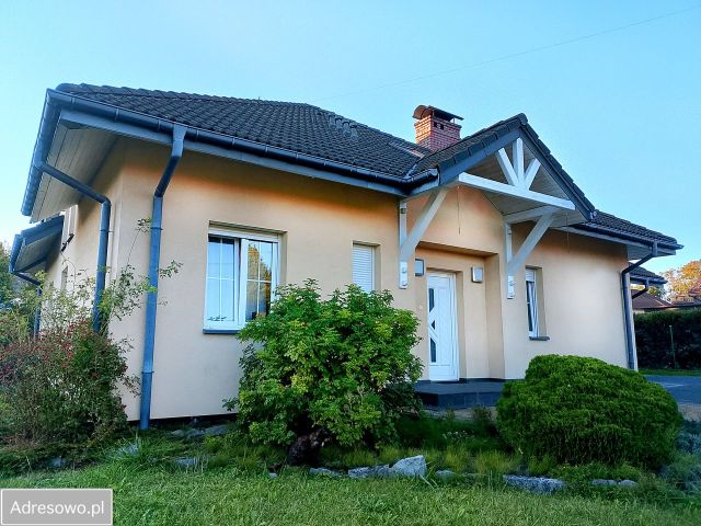 dom wolnostojący, 5 pokoi Cieszyn, ul. Odległa. Zdjęcie 1