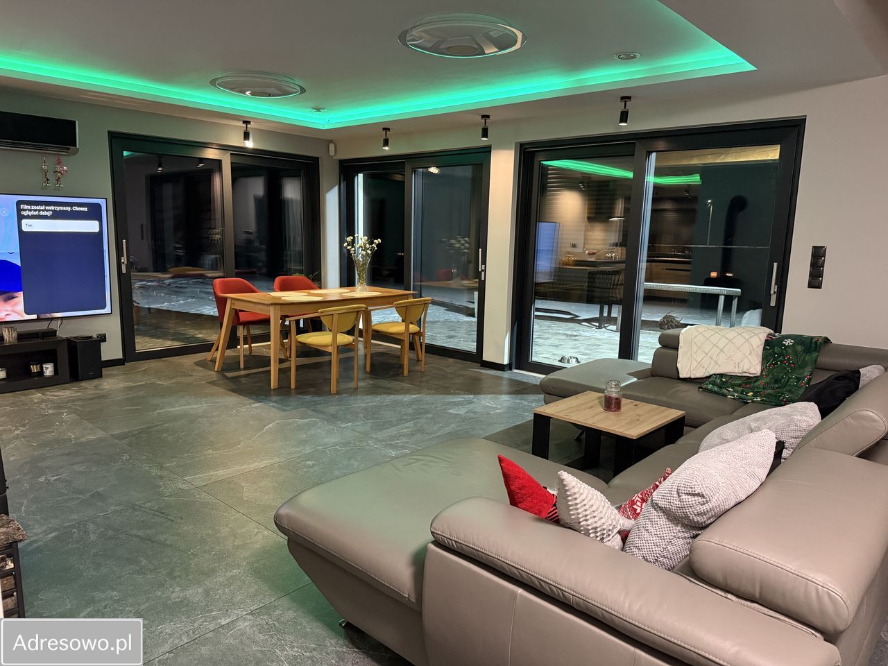 dom wolnostojący, 6 pokoi Jeziorna. Zdjęcie 12