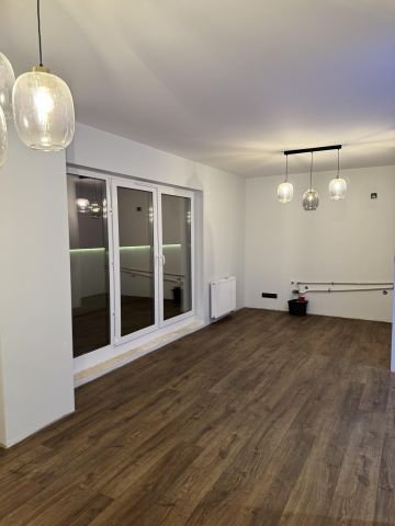 Mieszkanie 4-pokojowe Siewierz Chmielowskie, ul. Nowomiejska. Zdjęcie 1