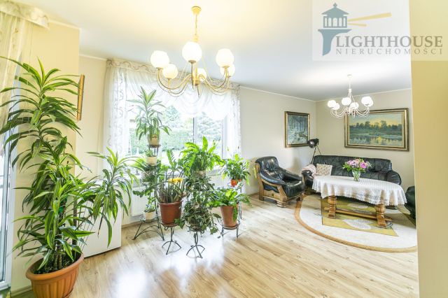 dom wolnostojący, 7 pokoi Trąbki Wielkie. Zdjęcie 6