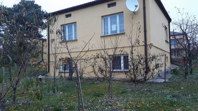 dom wolnostojący, 4 pokoje Zawichost, ul. Wiosenna. Zdjęcie 1