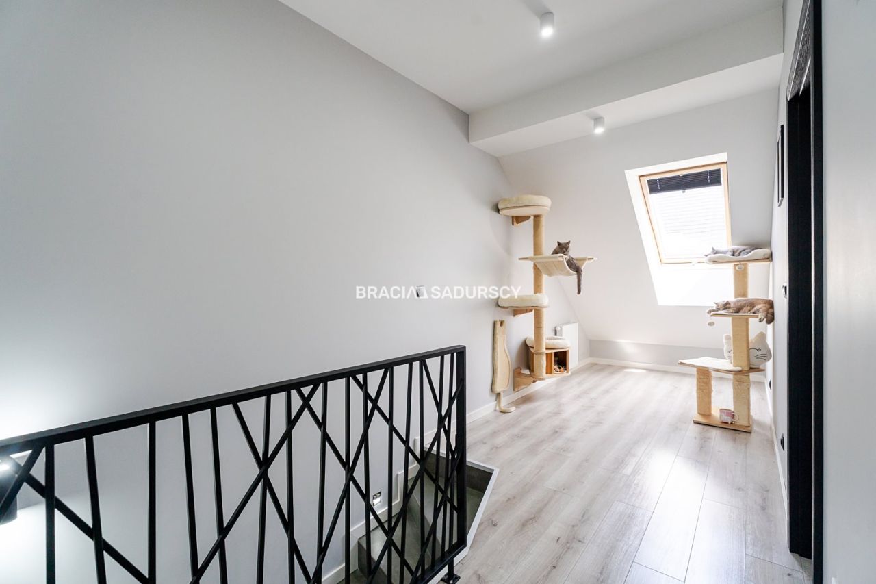 Mieszkanie 4-pokojowe Wieliczka, ul. Sadowa. Zdjęcie 13