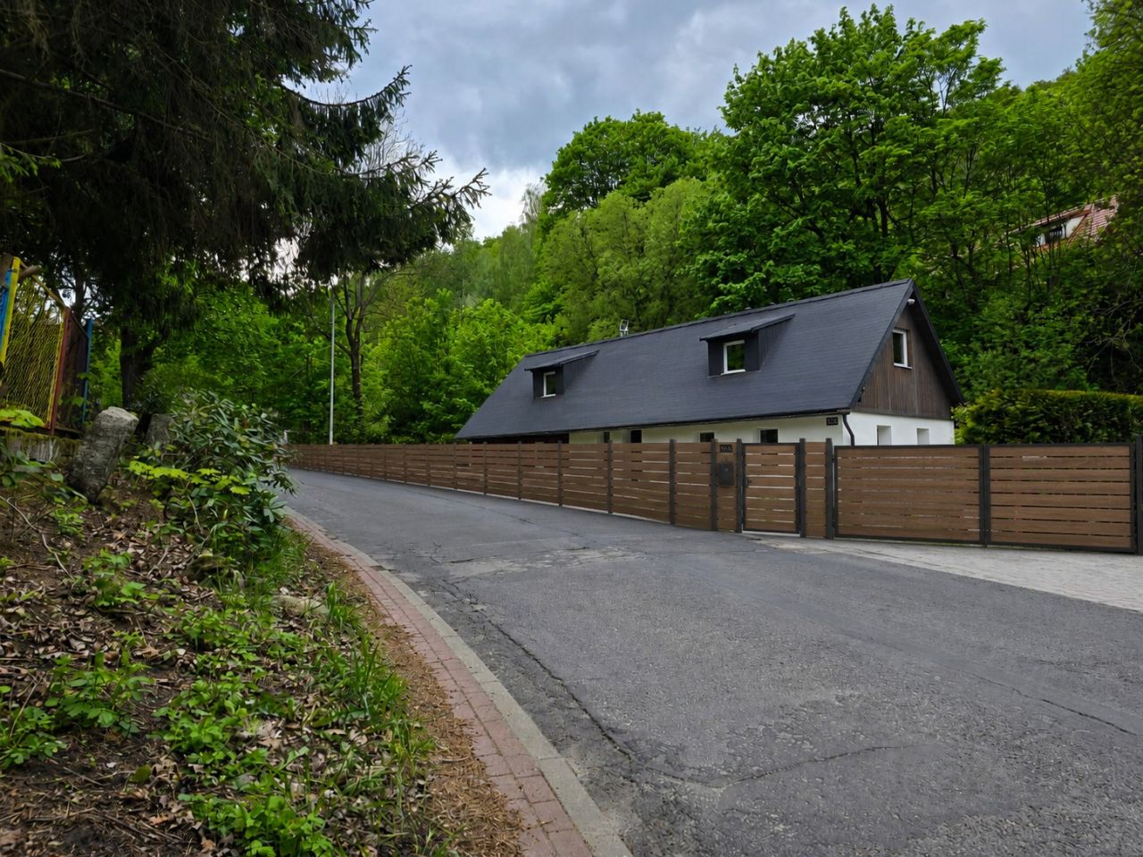 dom wolnostojący, 3 pokoje Jelenia Góra Jagniątków, ul. Karkonoska. Zdjęcie 6