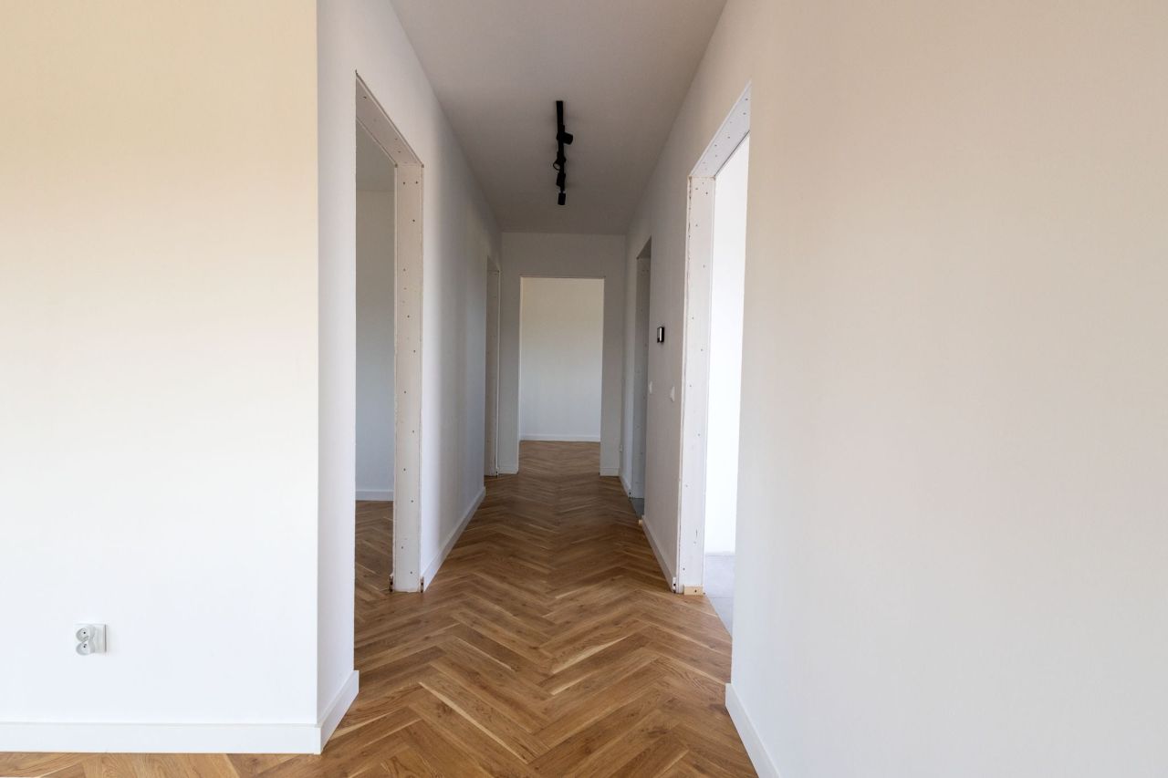 dom wolnostojący, 4 pokoje Zastruże. Zdjęcie 5