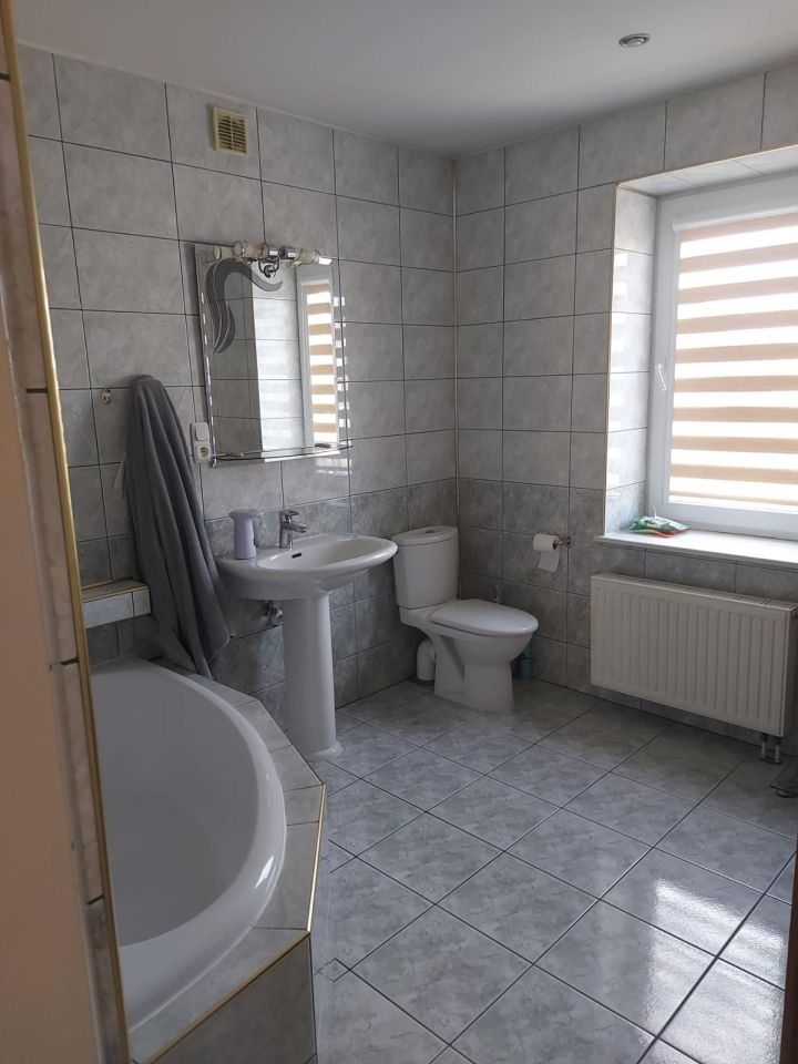 dom wolnostojący, 5 pokoi Chojna. Zdjęcie 4