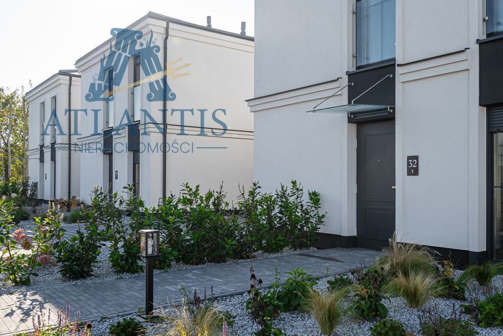 dom szeregowy, 5 pokoi Niemcz. Zdjęcie 1