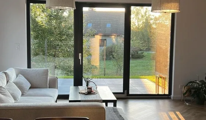 dom szeregowy, 3 pokoje Dojazdów