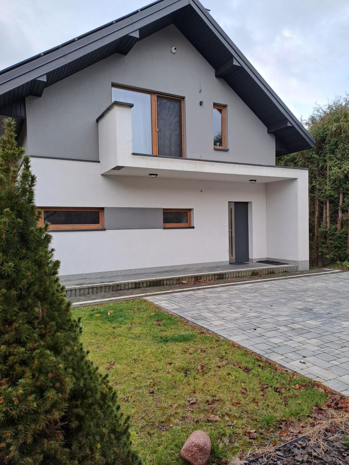 dom wolnostojący, 5 pokoi Wierzchoniów. Zdjęcie 2