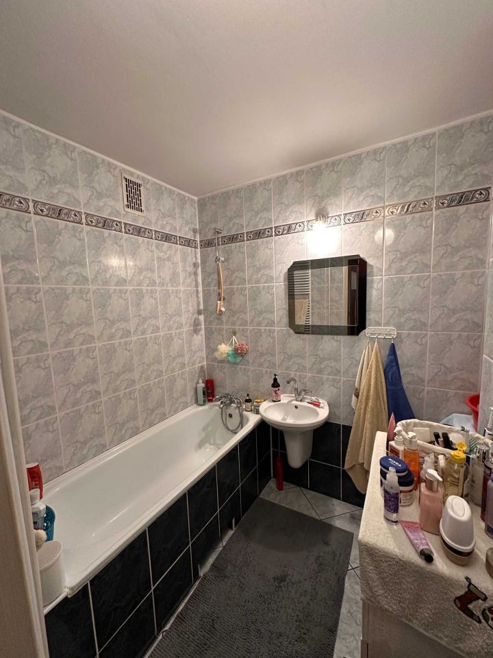 Mieszkanie 3-pokojowe Piaski. Zdjęcie 3