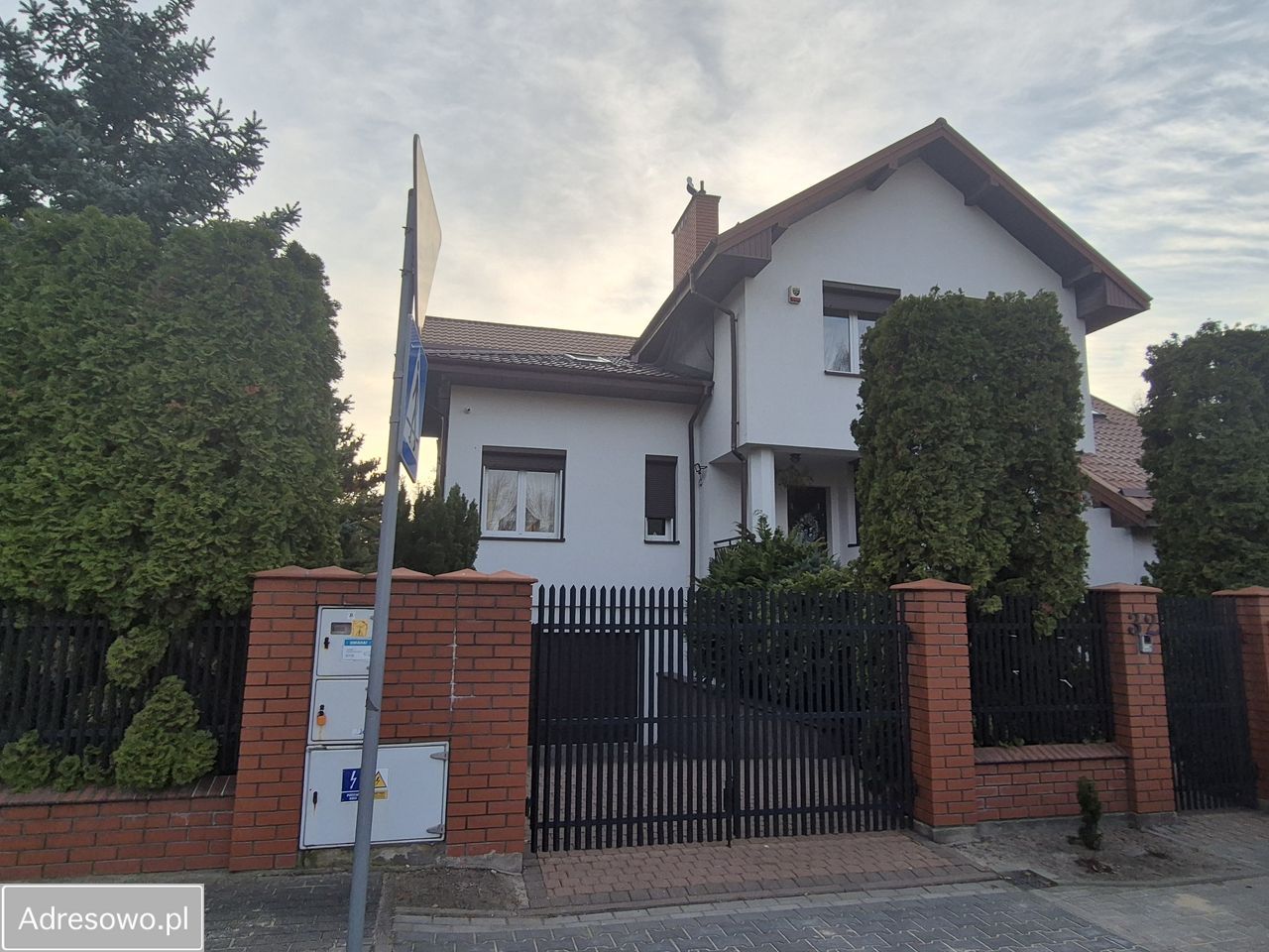 dom wolnostojący, 6 pokoi Żyrardów, ul. Stefana Żeromskiego. Zdjęcie 1