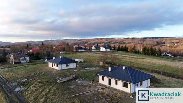 dom wolnostojący, 4 pokoje Kombornia. Zdjęcie 1