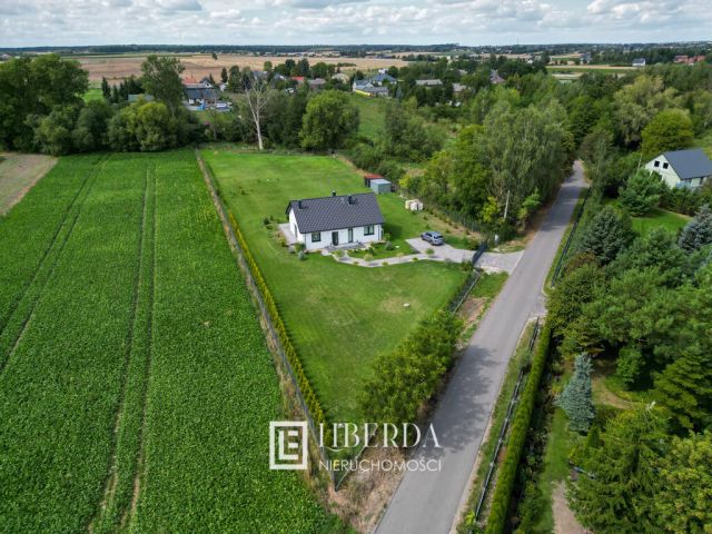 dom wolnostojący, 3 pokoje Bystrzejowice Pierwsze. Zdjęcie 2