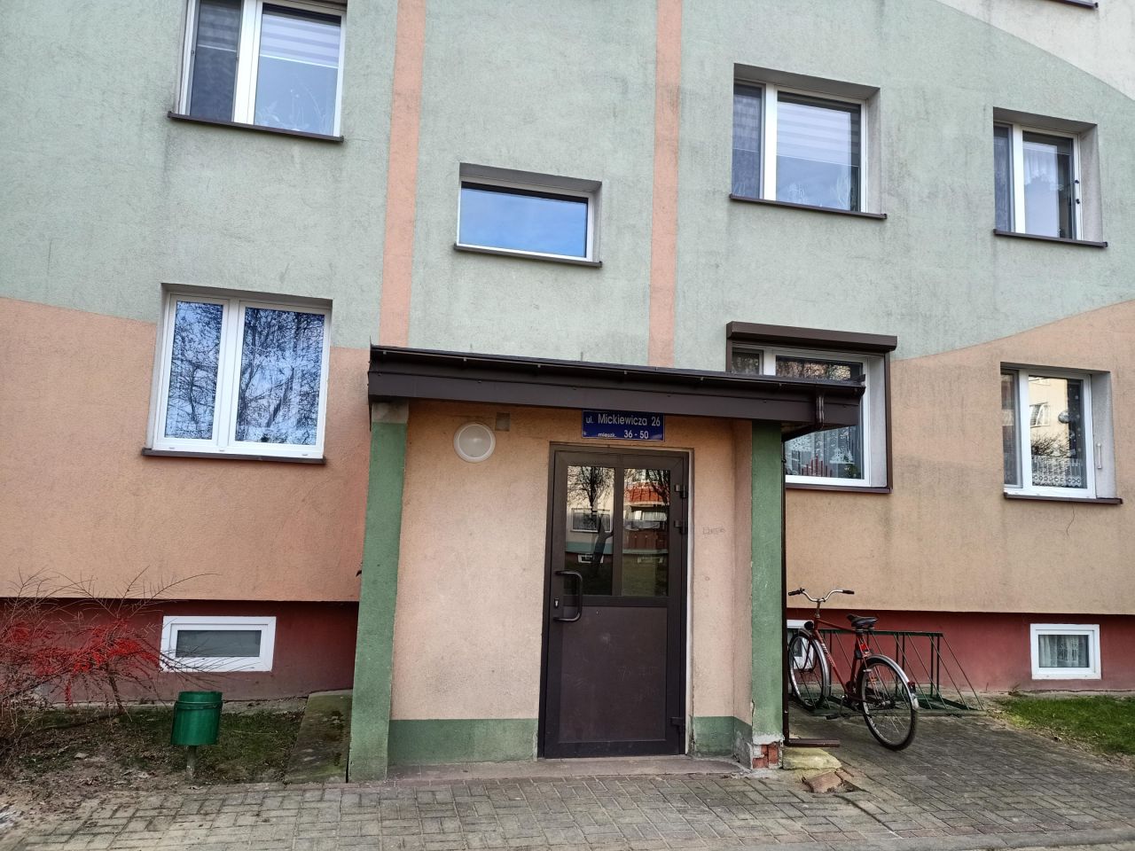 Mieszkanie 3-pokojowe Praszka, ul. Mickiewicza. Zdjęcie 2