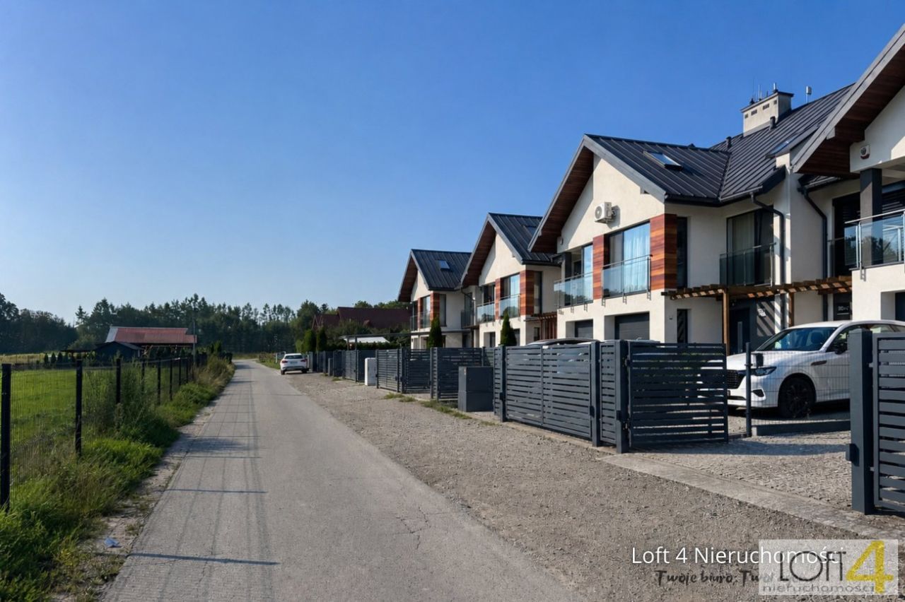dom szeregowy, 5 pokoi Nowy Sącz. Zdjęcie 2