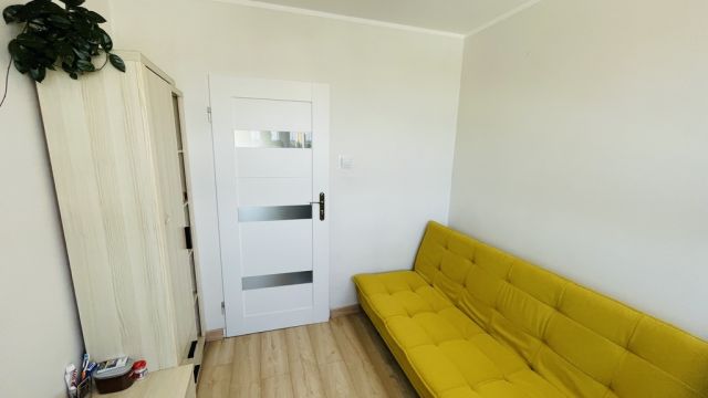 Mieszkanie 3-pokojowe Bełchatów. Zdjęcie 5