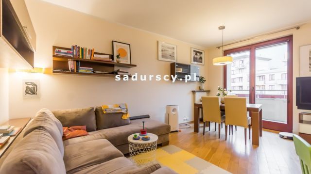 Mieszkanie 3-pokojowe Kraków Ruczaj, ul. prof. Michała Bobrzyńskiego. Zdjęcie 1