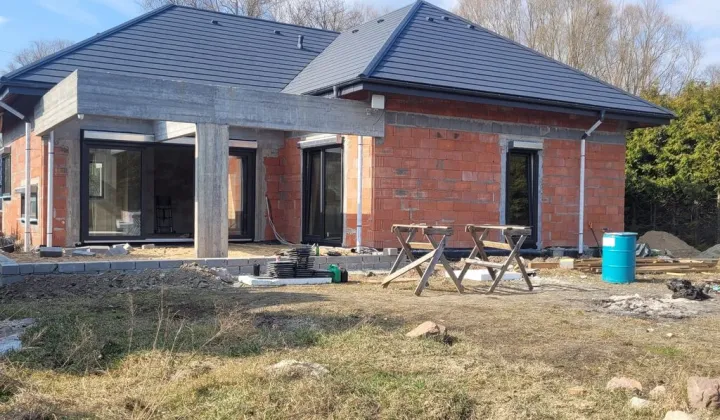 dom wolnostojący, 4 pokoje Niemcz